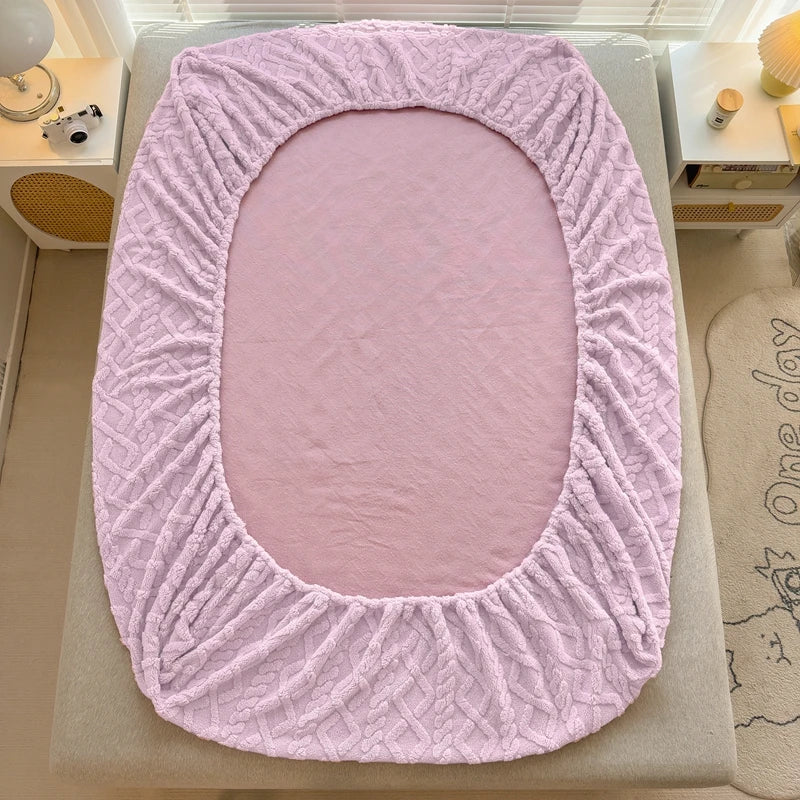 3D Embossed Velvet Bed Cover – Winter Warm Fitted Mattress Protector & Thickened Bedsheet