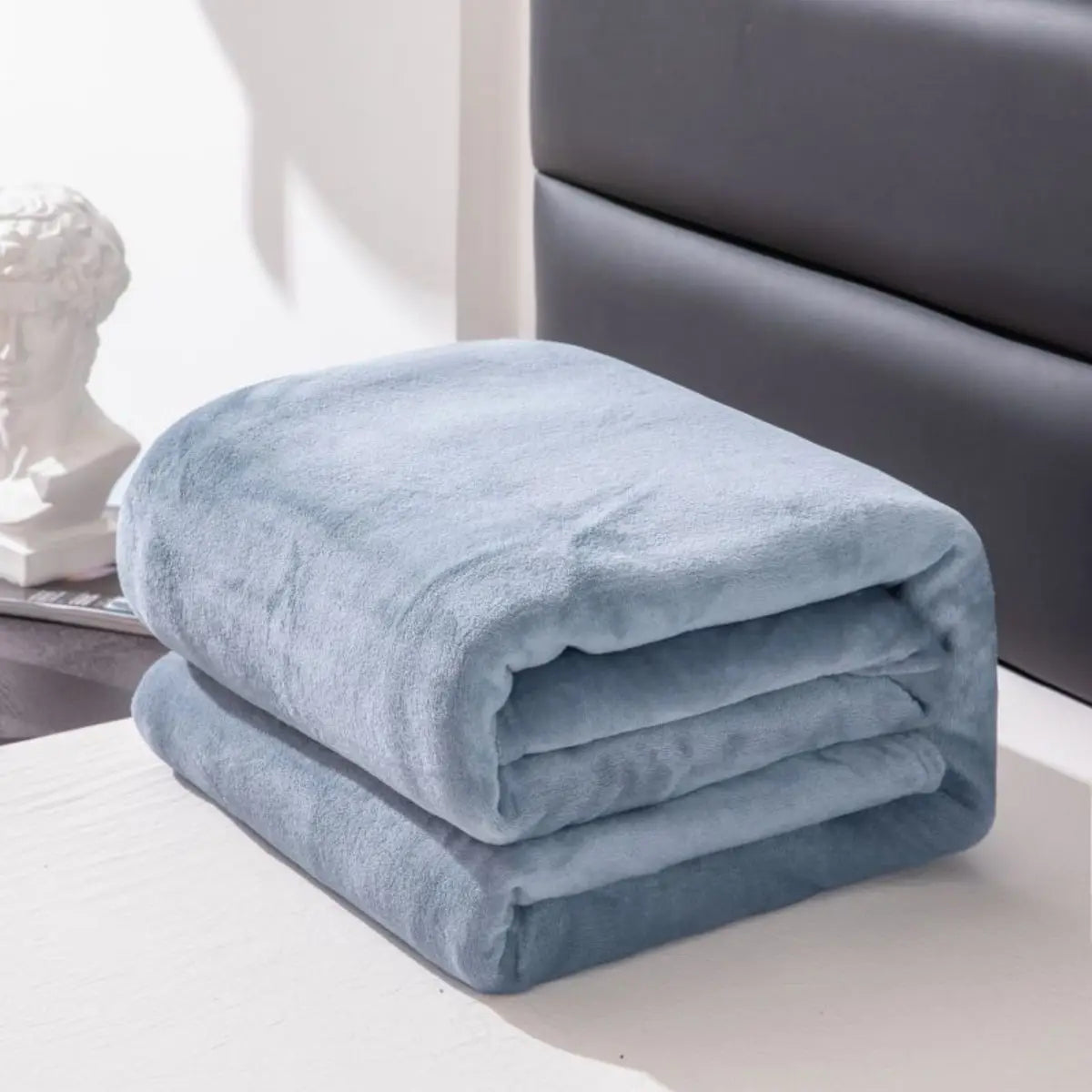 Simple & Plain Colored Plush Blanket – Thickened Farley Plush Multifunctional Cover