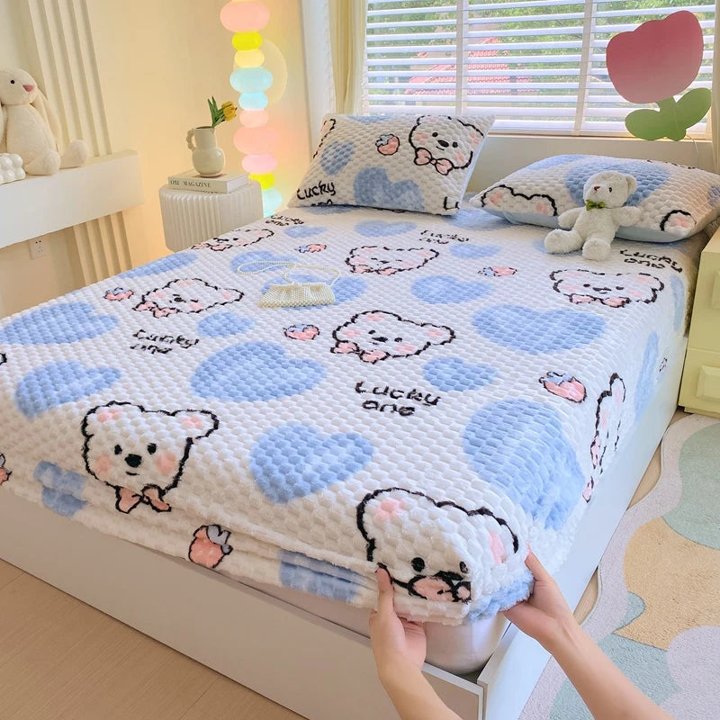 Warm Fitted Sheet Soft Velvet Bed Cover – Double Bedsheet Winter Mattress Protector Bed Linen (Pillowcase Sold Separately)