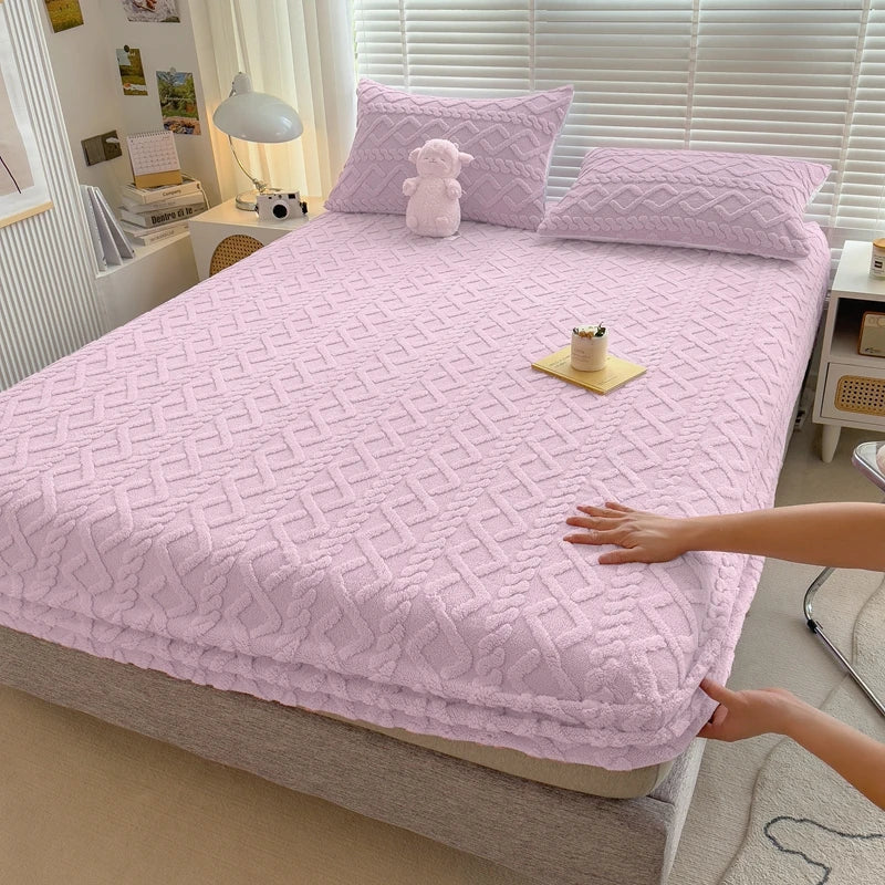 3D Embossed Velvet Bed Cover – Winter Warm Fitted Mattress Protector & Thickened Bedsheet