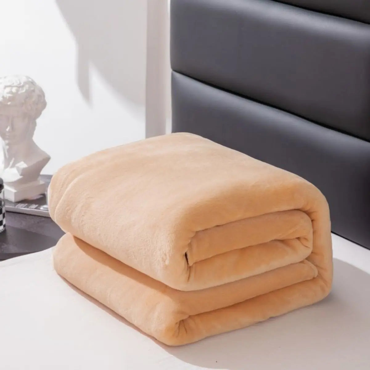 Simple & Plain Colored Plush Blanket – Thickened Farley Plush Multifunctional Cover