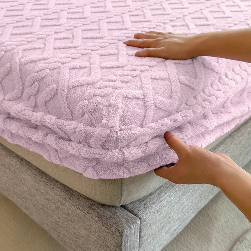 3D Embossed Velvet Bed Cover – Winter Warm Fitted Mattress Protector & Thickened Bedsheet
