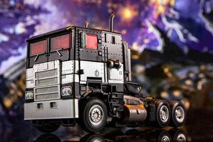 OP Commander SS38 Transformation Robot Action Figure – Movie Series Deformed Car Toy for Kids & Gifts