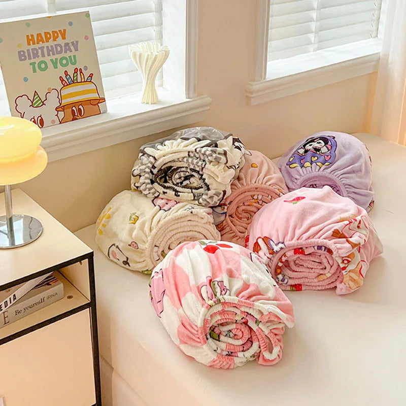 Milk Velvet Cartoon Printed Fitted Sheet – Plush Warm Mattress Protective Cover for Winter, Skin-Friendly Bed Cover for Dorm & Home