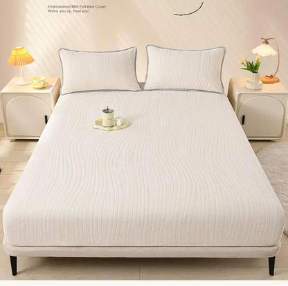 Luxury Carved Milk Velvet Fitted Sheet – Ultra Soft Thickened Mattress Protector for Winter