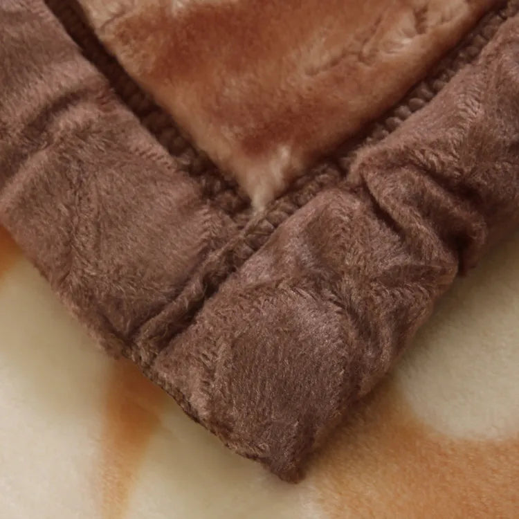 Ultra Soft Rose Throw Blanket – Cozy Heavy Microfiber Fleece for Bed, Sofa & Dormitory