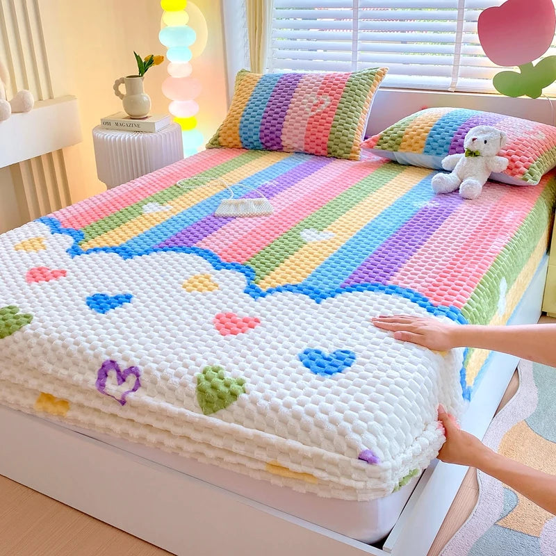 Warm Fitted Sheet Soft Velvet Bed Cover – Double Bedsheet Winter Mattress Protector Bed Linen (Pillowcase Sold Separately)