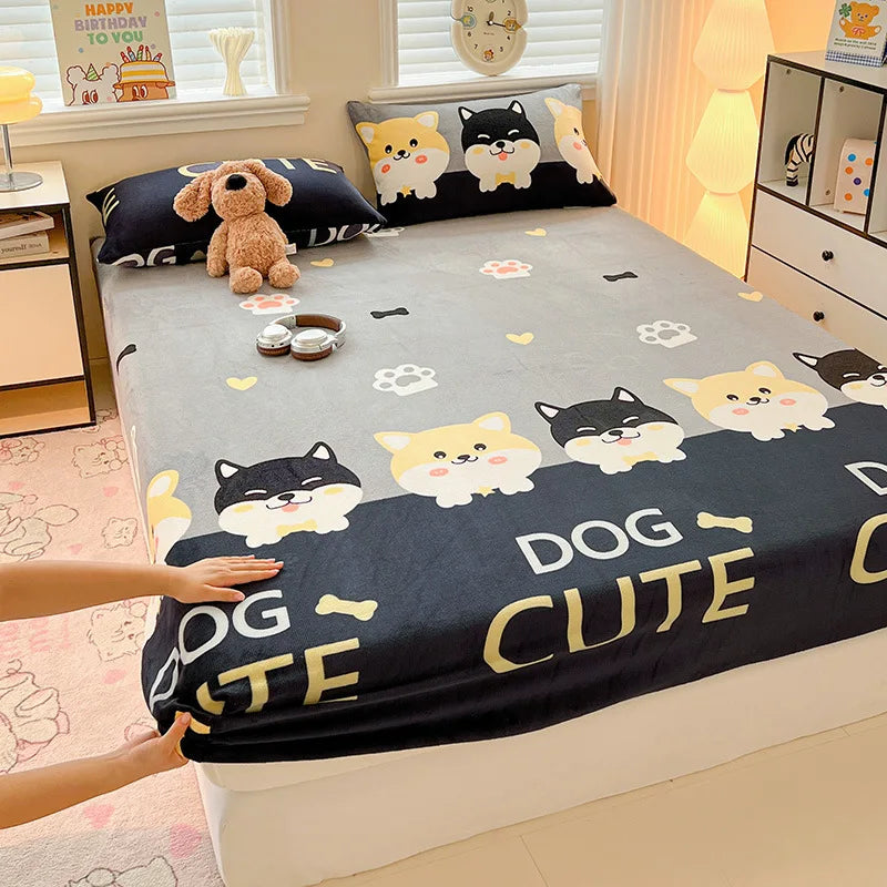 Milk Velvet Cartoon Printed Fitted Sheet – Plush Warm Mattress Protective Cover for Winter, Skin-Friendly Bed Cover for Dorm & Home