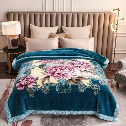 European Style Warm Raschel Blanket – Thickened Weighted Winter Comforter & Double-Sided Duvet