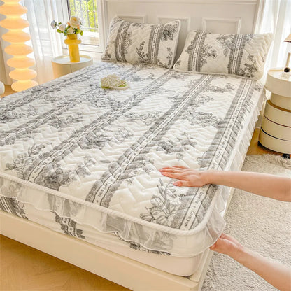 Fitted Sheet Winter Thickened Padded Three-Piece Set – Non-Slip Mattress Protective Cover