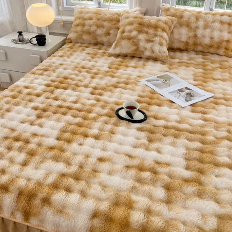 Rabbit Plush Fitted Sheet – Thick Coral Fleece Mattress Cover, Super Soft Warm Bedding for Autumn & Winter (Single Size)