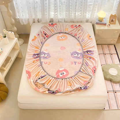 New Snowflake Velvet Fitted Sheet – Winter Warm Cartoon Print Bed Cover for Bedroom & Apartment