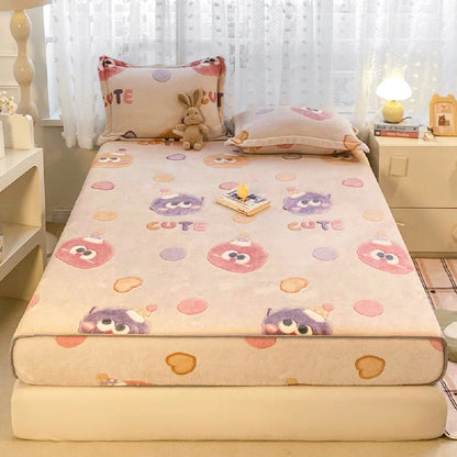 New Snowflake Velvet Fitted Sheet – Winter Warm Cartoon Print Bed Cover for Bedroom & Apartment