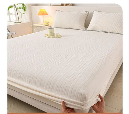 Luxury Carved Milk Velvet Fitted Sheet – Ultra Soft Thickened Mattress Protector for Winter
