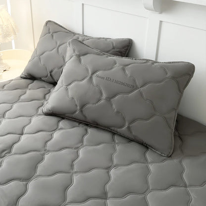 Waterproof Fitted Bed Sheets – Soft Microfiber Mattress Pads, Breathable Bedspread Protector for Single, Double, King, Queen Sizes
