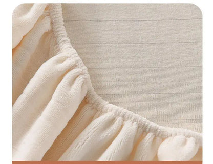 Luxury Carved Milk Velvet Fitted Sheet – Ultra Soft Thickened Mattress Protector for Winter