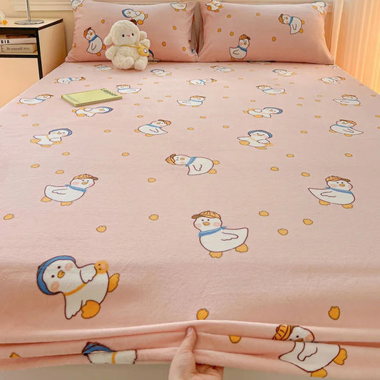 Milk Velvet Cartoon Printed Fitted Sheet – Plush Warm Mattress Protective Cover for Winter, Skin-Friendly Bed Cover for Dorm & Home