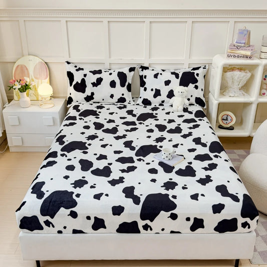 Milk Velvet Thickened Fitted Sheet – Soft Warm Winter Bedding Cow Print Dustproof Mattress Protector for Bedroom & Guest Room