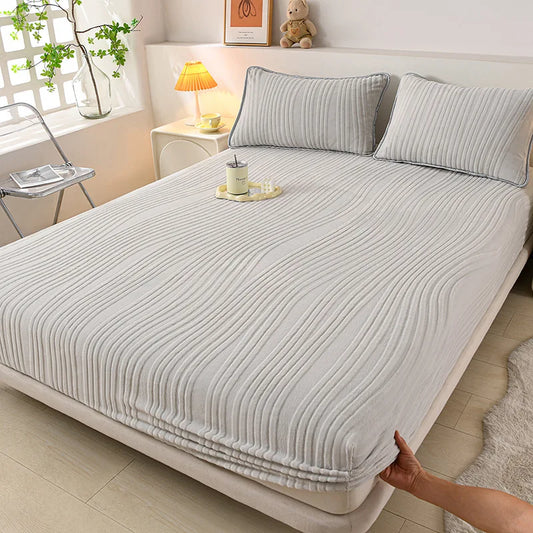 Luxury Carved Milk Velvet Fitted Sheet – Ultra Soft Thickened Mattress Protector for Winter