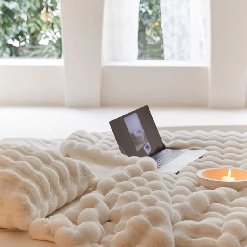 Double-Sided Faux Rabbit Fleece Blanket – Ultra Soft Warm All-Season Throw for Bed, Sofa & Travel