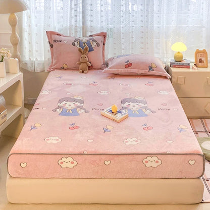 New Snowflake Velvet Fitted Sheet – Winter Warm Cartoon Print Bed Cover for Bedroom & Apartment