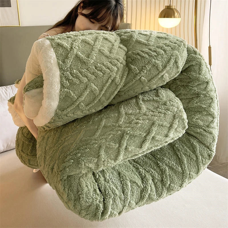 Super Thick Winter Warm Blanket – Artificial Lamb Cashmere Weighted Quilt Comforter for Bed