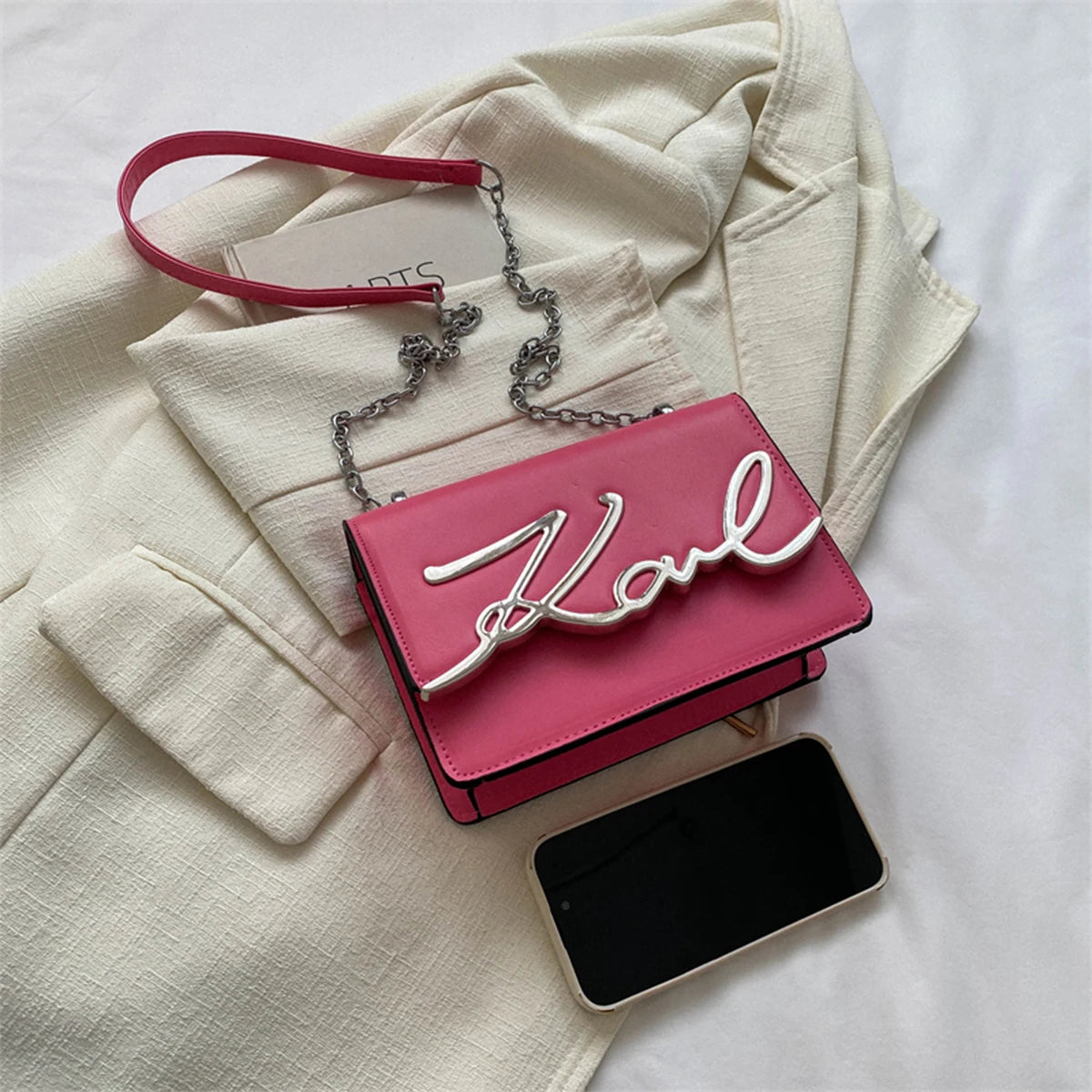 Fashionable Women’s Crossbody Bag – Solid Color Shoulder Bag with Metal Letter Logo & Chain-Link Strap
