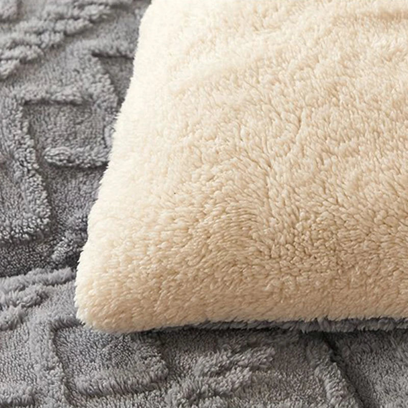 Super Thick Winter Warm Blanket – Artificial Lamb Cashmere Weighted Quilt Comforter for Bed