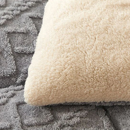 Super Thick Winter Warm Blanket – Artificial Lamb Cashmere Weighted Quilt Comforter for Bed