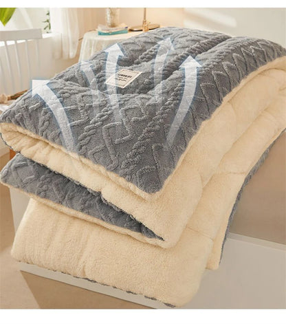 Super Thick Winter Warm Blanket – Artificial Lamb Cashmere Weighted Quilt Comforter for Bed