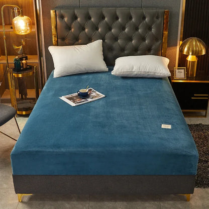 Soft Warm Thick Velvet Fitted Sheet – High Quality Non-Slip Elastic Mattress Cover & Adjustable Bed Protector