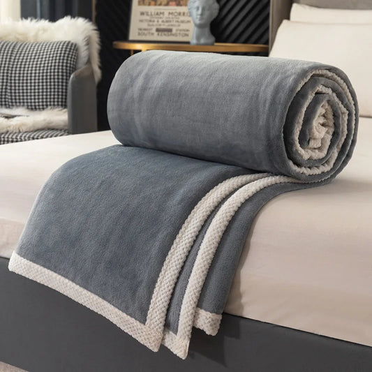 Double-Sided Thick Milk Velvet Blanket – Soft Flannel Quilt for All Seasons & Travel