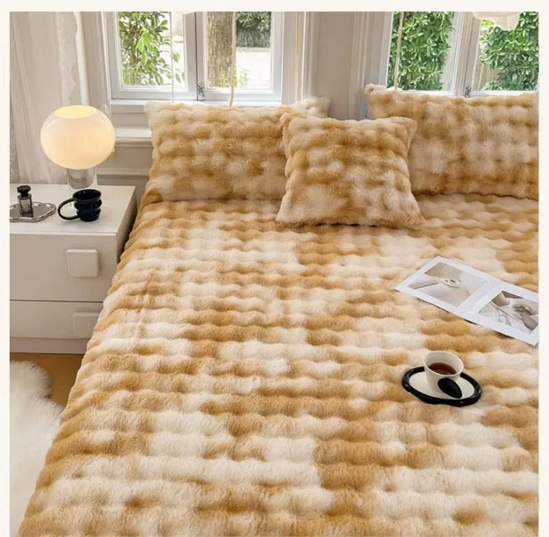 Rabbit Plush Fitted Sheet – Thick Coral Fleece Mattress Cover, Super Soft Warm Bedding for Autumn & Winter (Single Size)