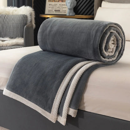Double-Sided Thick Milk Velvet Blanket – Soft Flannel Quilt for All Seasons & Travel