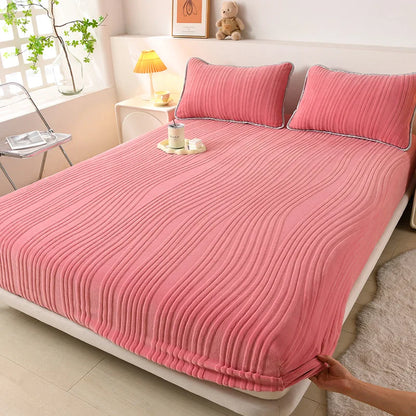 Luxury Carved Milk Velvet Fitted Sheet – Ultra Soft Thickened Mattress Protector for Winter