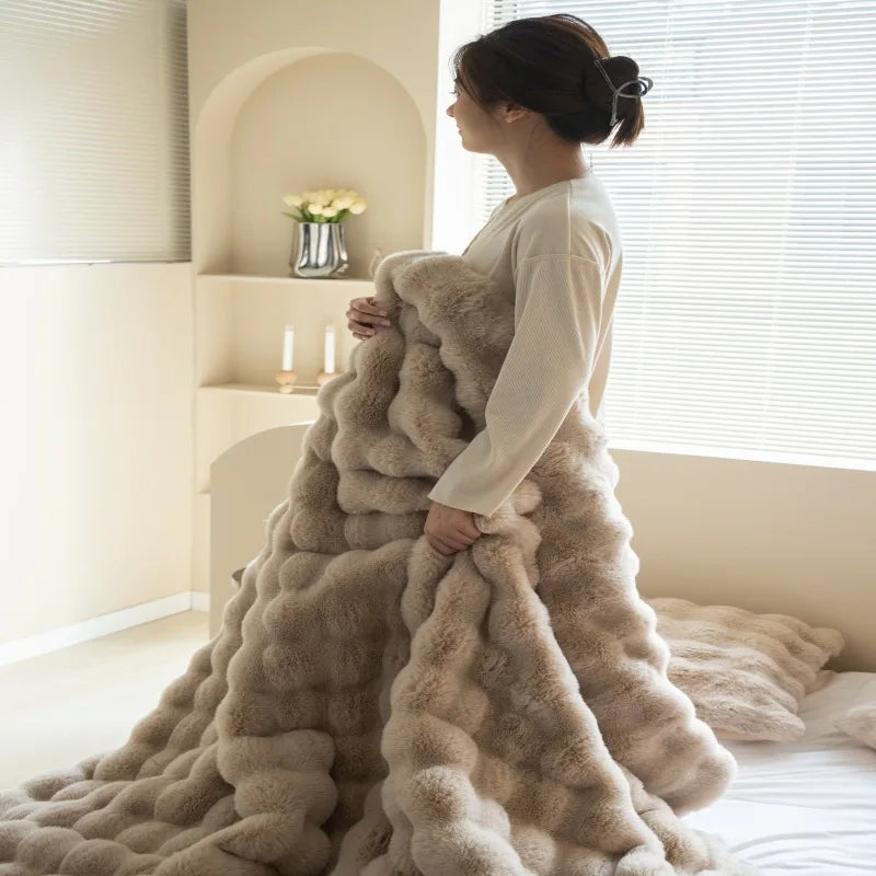 Double-Sided Faux Rabbit Fleece Blanket – Ultra Soft Warm All-Season Throw for Bed, Sofa & Travel