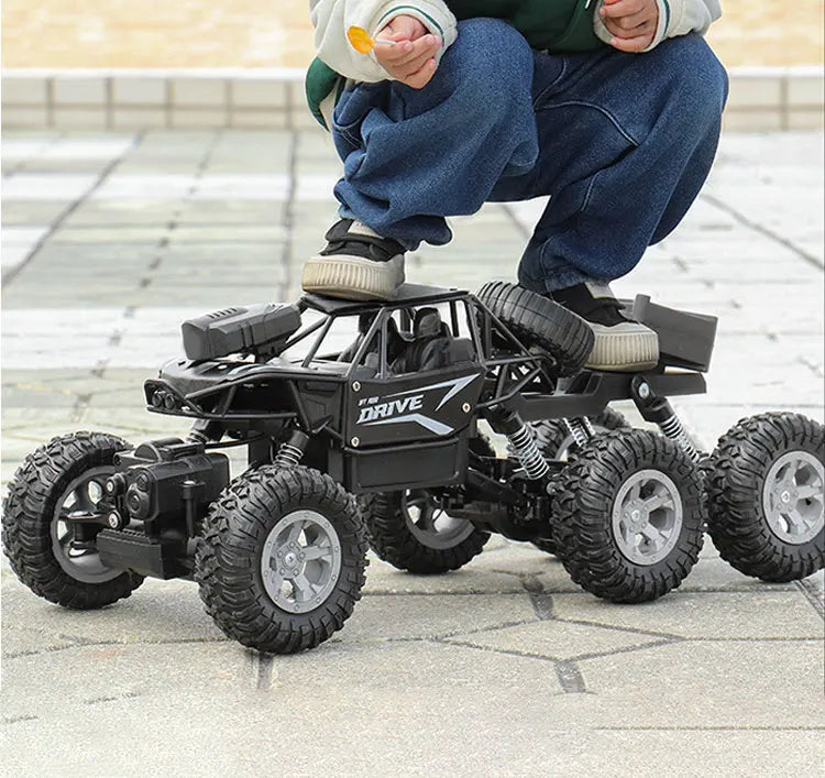 Six-Wheel Drive RC Car – Cross-Country Climbing Spray Racing Car for Kids & Adults