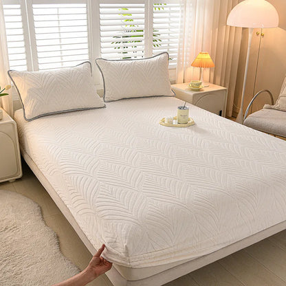 Luxury Carved Milk Velvet Fitted Sheet – Ultra Soft Thickened Mattress Protector for Winter