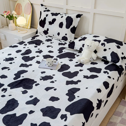Milk Velvet Thickened Fitted Sheet – Soft Warm Winter Bedding Cow Print Dustproof Mattress Protector for Bedroom & Guest Room