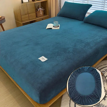 Soft Warm Plush Fitted Sheet – Elastic Mattress Cover Fluffy Coral Fleece Bed Linen for Winter, Luxury Double Bed Bedding