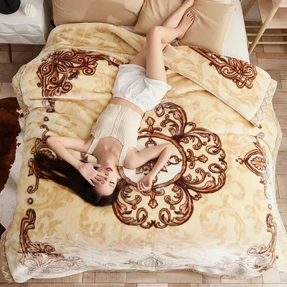 European Style Warm Raschel Blanket – Thickened Weighted Winter Comforter & Double-Sided Duvet