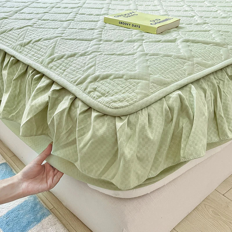 Super Nordic Thick and Warm Fitted Sheet with Elastic Bands & Princess Waterproof Bed Skirt – Pink Mattress Covers