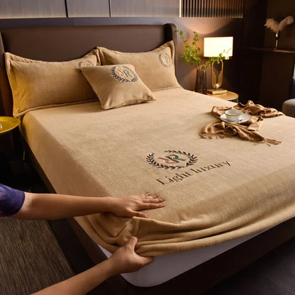 Winter Warm Solid Flannel Fitted Sheet | Elastic Band Mattress Protector | King Size 180x200cm | Milk Velvet Bed Sheet