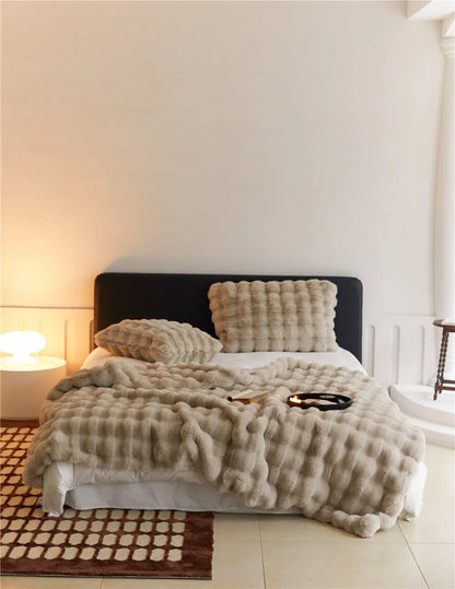 Double-Sided Faux Rabbit Fleece Blanket – Ultra Soft Warm All-Season Throw for Bed, Sofa & Travel