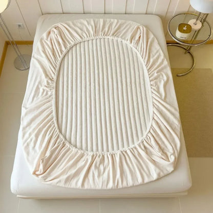 Soft Warm Plush Mattress Protector Cover – Winter Couple Fitted Sheet, Black & White Plaid Elastic Bed Protection Pad